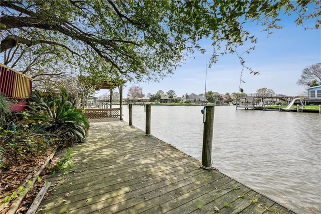 $2,300 | 114 Marina Drive, Slidell, LA 70458