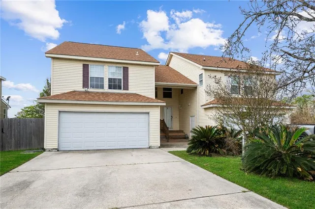 $2,300 | 114 Marina Drive, Slidell, LA 70458