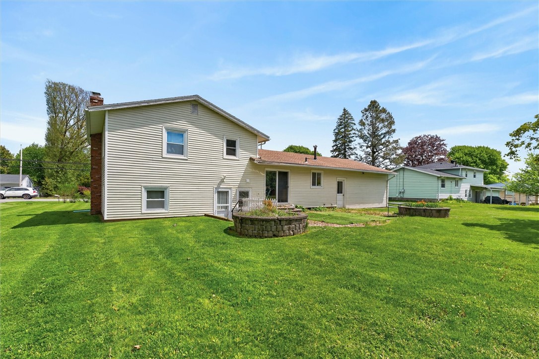 1399 Creek Street Rochester, NY 14625 - Photo 9 of 50