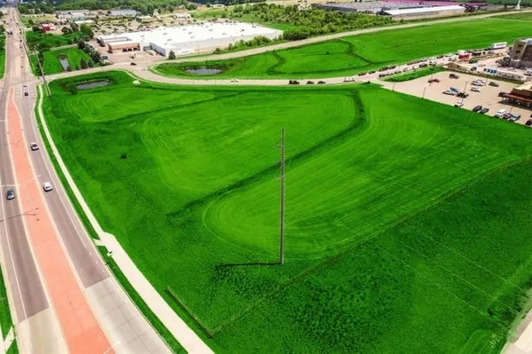 $1,713,000 | 5.72-ac 5.72-ac Gateway, Baraboo, WI 53913