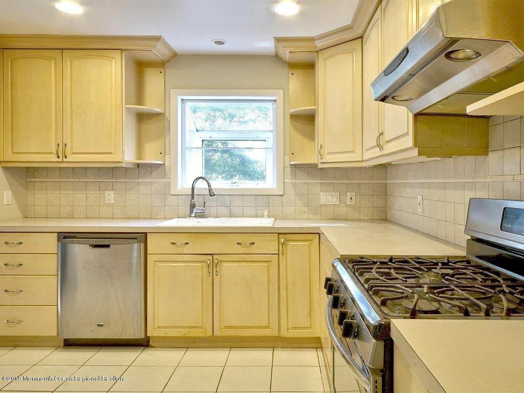 369 Old Squan Road Brick, NJ 08724 - Photo 4 of 30 squan new kitchen 2