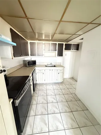 $1,500 | 2025 Northeast 164th Street, Unit 1007, North Miami Beach, FL 33162