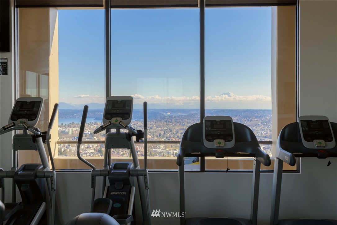 1301 Spring Street, Unit 21J Seattle, WA 98104 - Photo 38 of 40