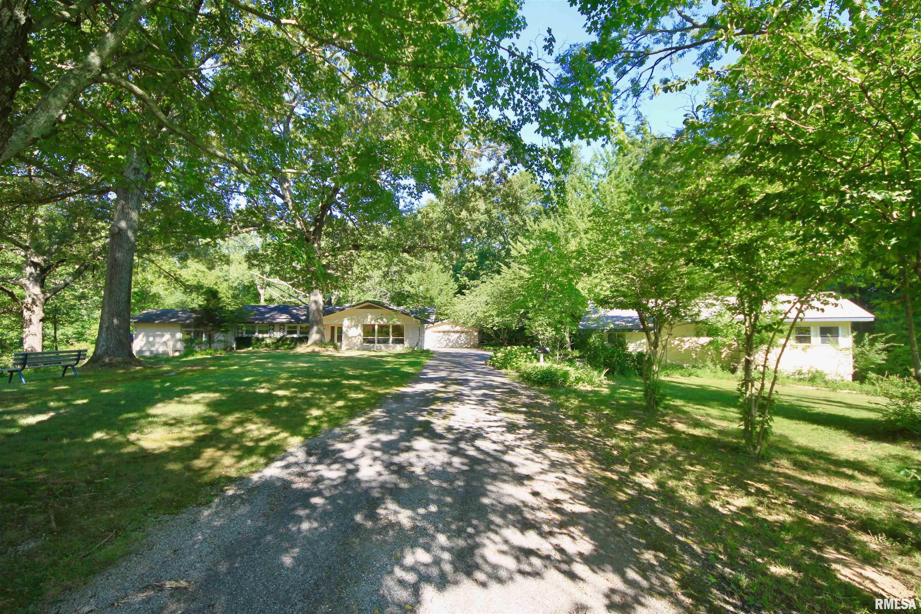 119 Hidden Trace Road Carbondale, IL 62901 - Photo 2 of 48