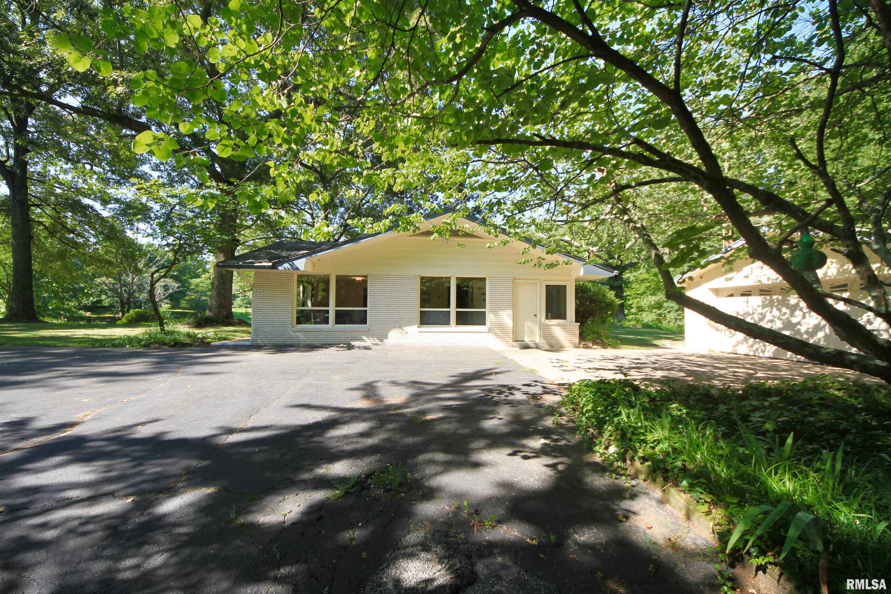 119 Hidden Trace Road Carbondale, IL 62901 - Photo 4 of 48