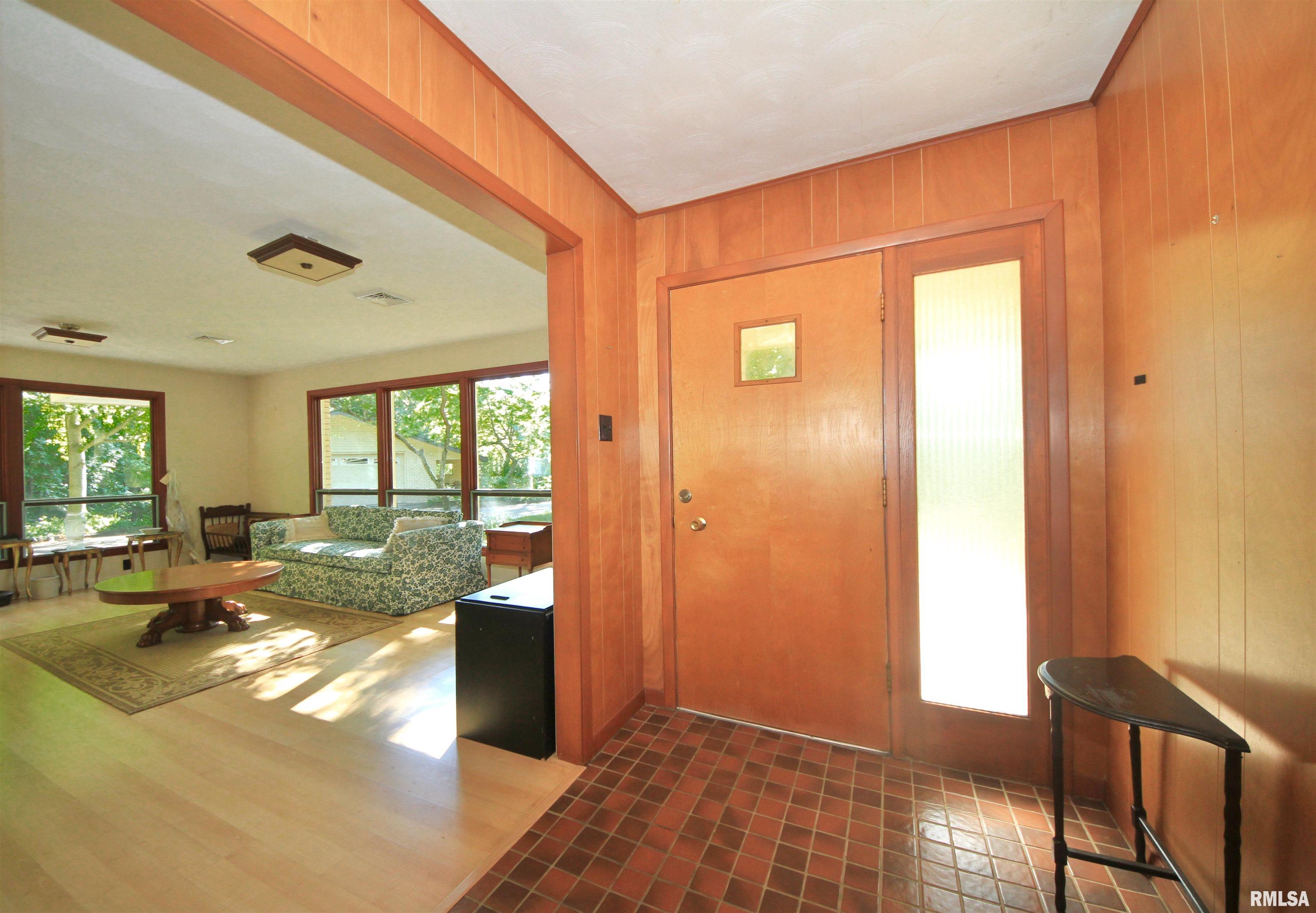 119 Hidden Trace Road Carbondale, IL 62901 - Photo 9 of 48