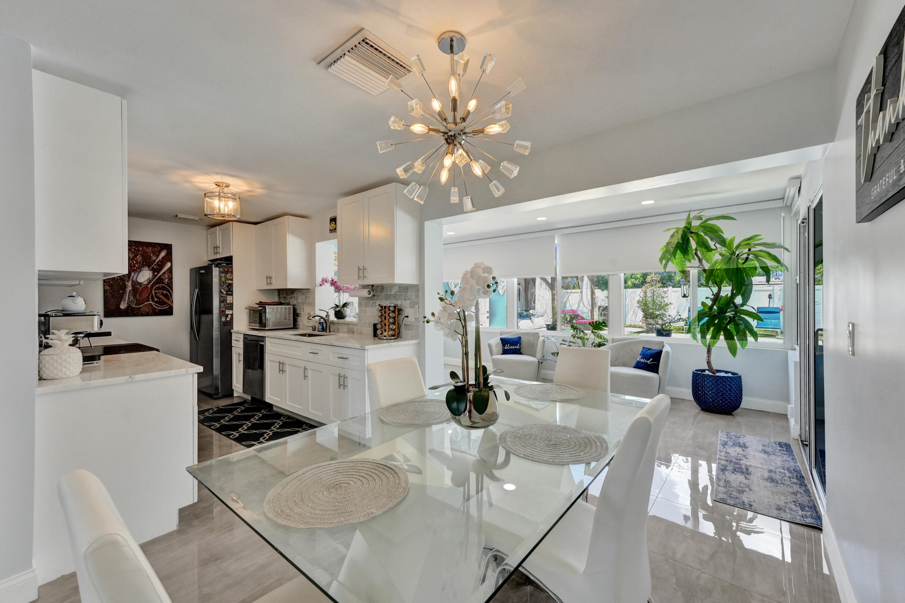 144 Riley Avenue Palm Springs, FL 33461 - Photo 15 of 43 14 of 42