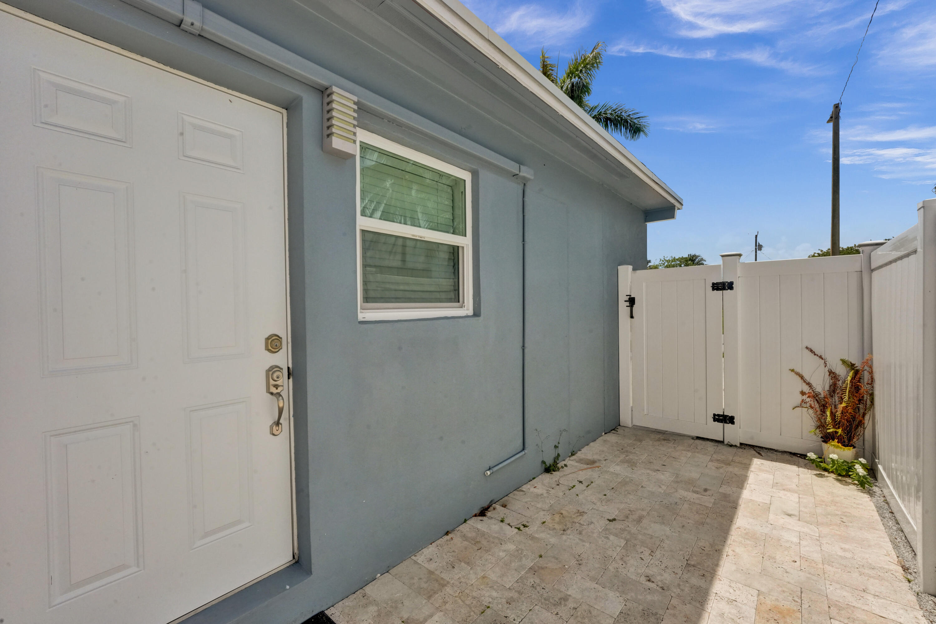 144 Riley Avenue Palm Springs, FL 33461 - Photo 30 of 43 29 of 42