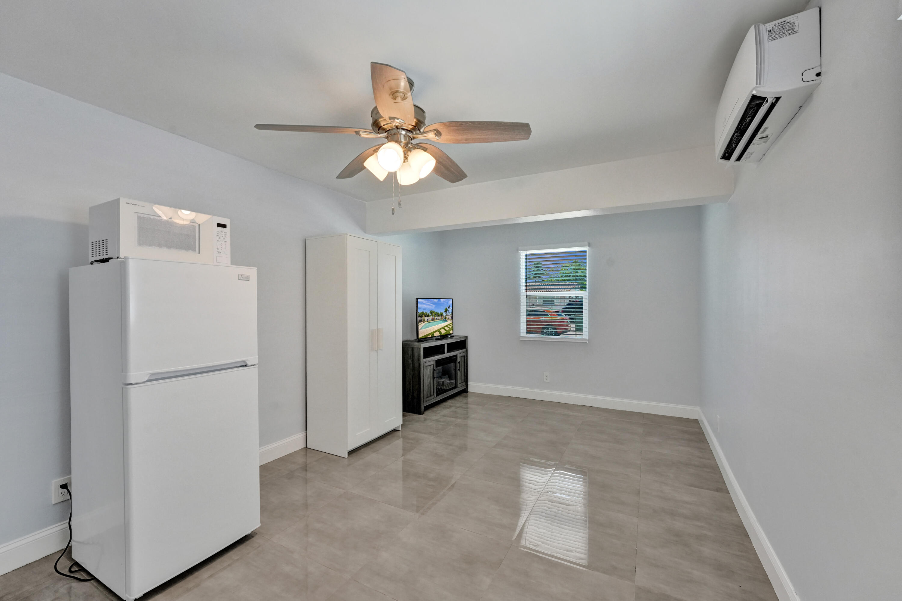 144 Riley Avenue Palm Springs, FL 33461 - Photo 34 of 43 33 of 42
