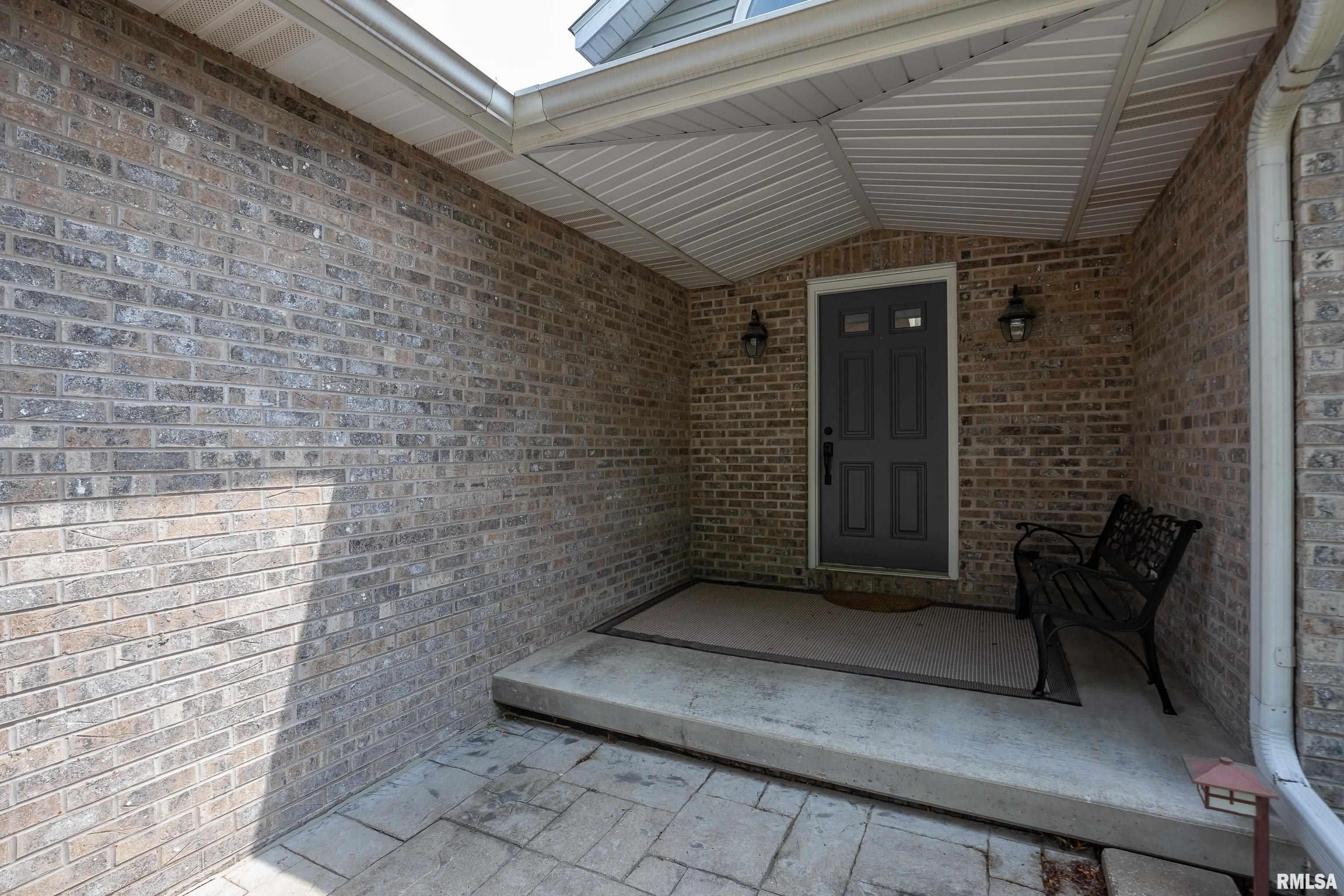 4040 36th Ave Court, Unit 1 Moline, IL 61265 - Photo 4 of 45