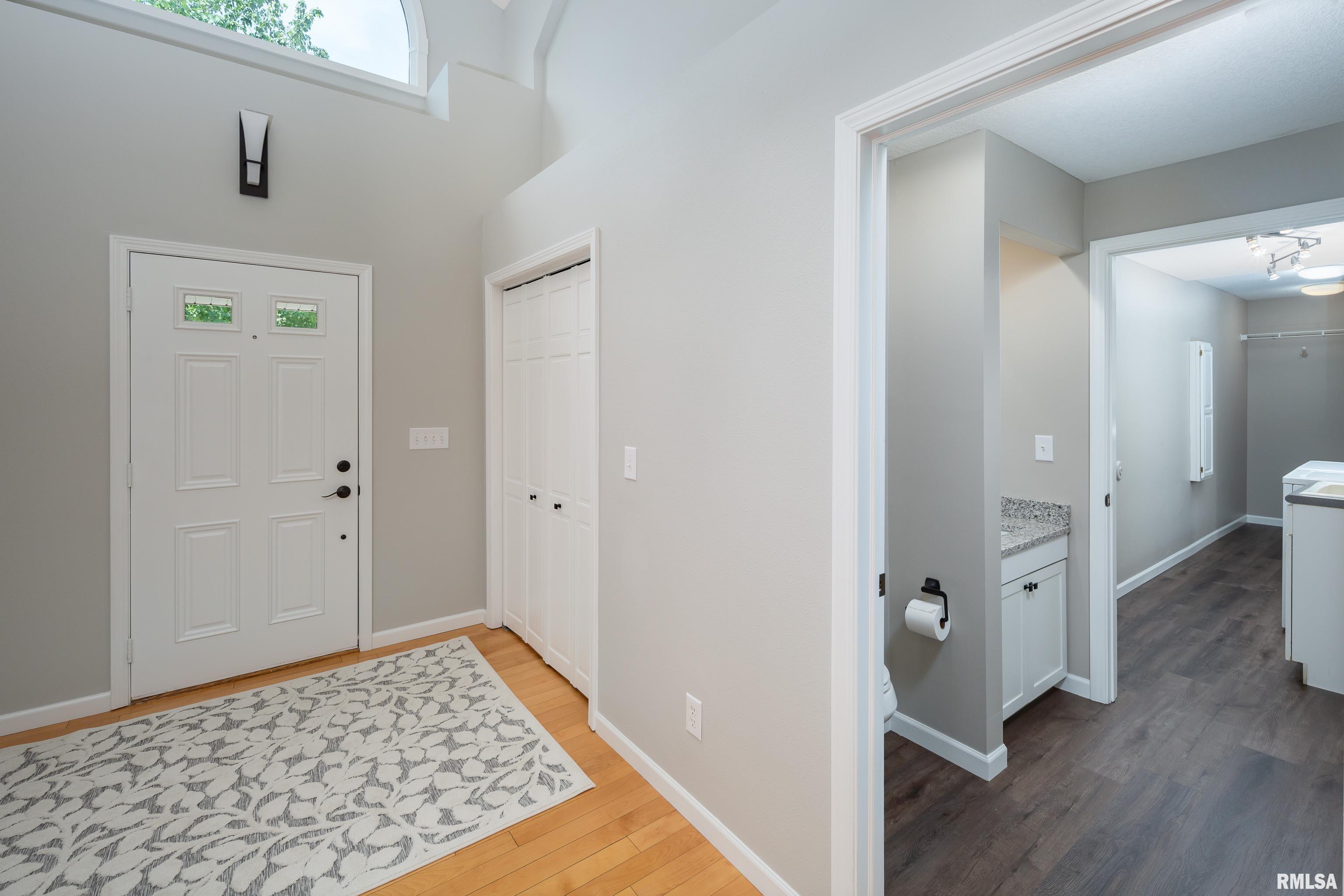 4040 36th Ave Court, Unit 1 Moline, IL 61265 - Photo 8 of 45