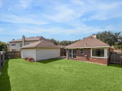 $375,000 | 2822 Creek Terrace Drive, Missouri City, TX 77459