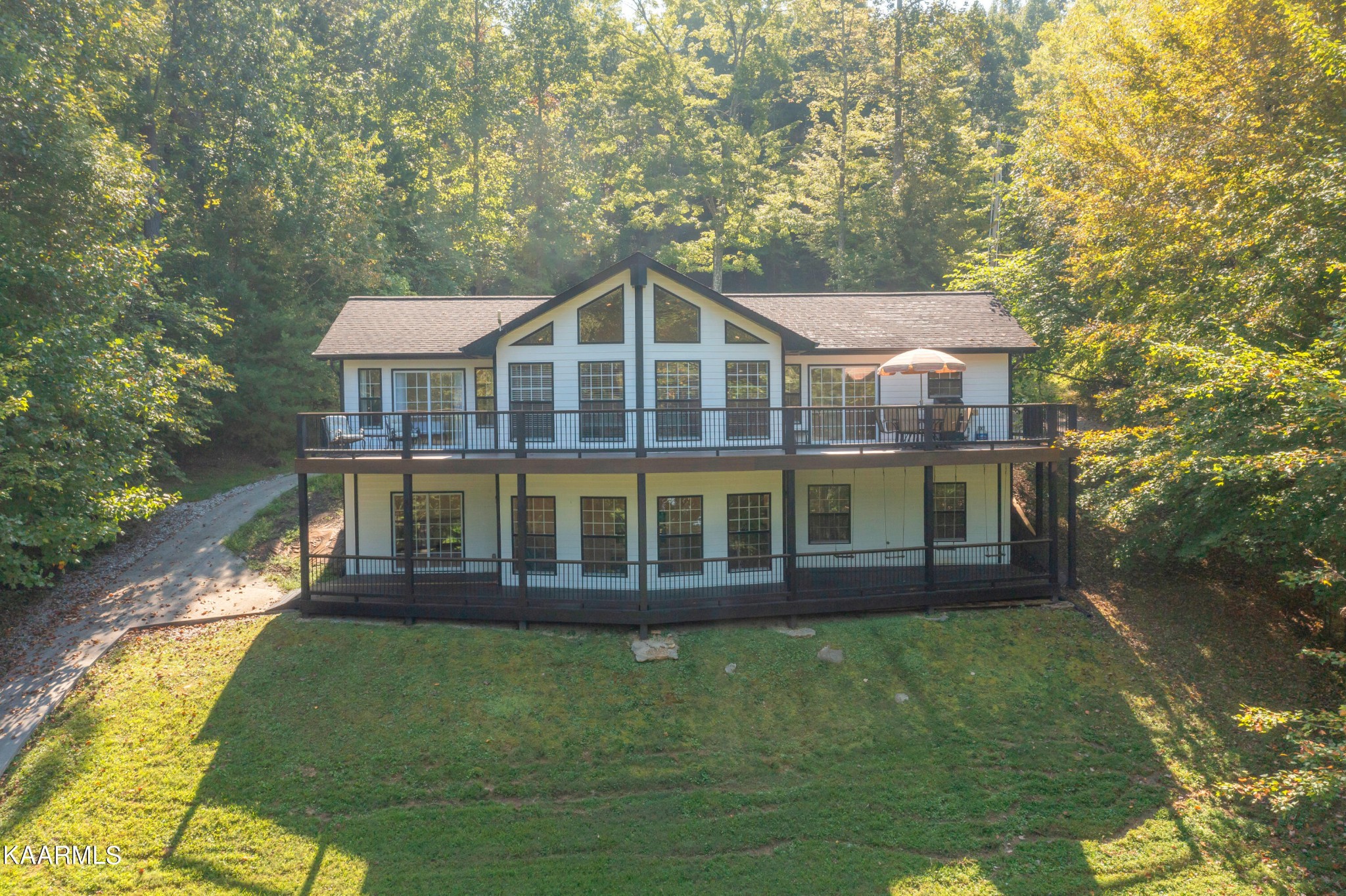 1461 Cove Pointe Road La Follette, TN 37766 - Photo 1 of 37 Gallery Image 1