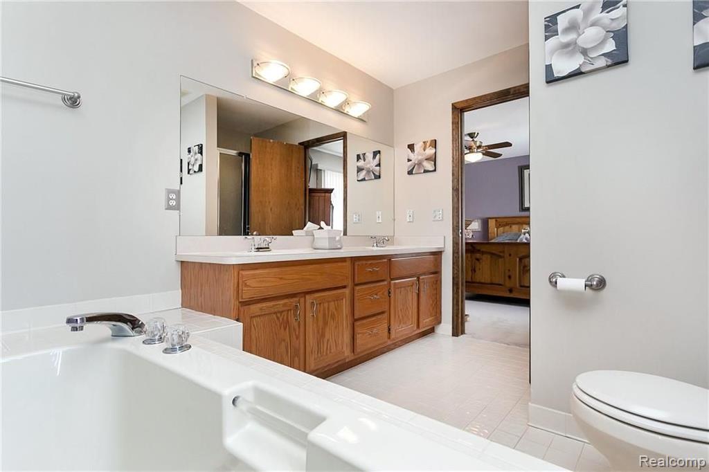 997 Norcross Drive Rochester Hills, MI 48307 - Photo 27 of 45