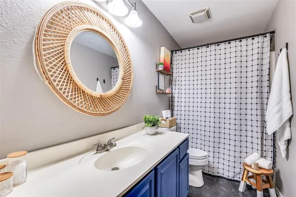 $300,000 | 3713 Periwinkle Drive, Fort Worth, TX 76137