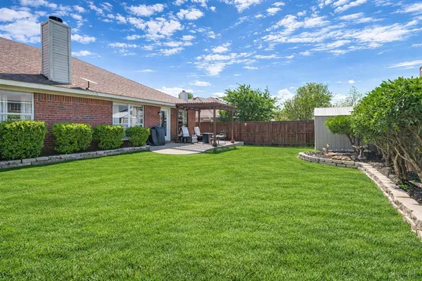 $300,000 | 3713 Periwinkle Drive, Fort Worth, TX 76137