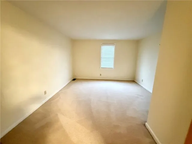 $950 | 1359 Johnston Avenue, Unit 2, Kittanning, PA 16201