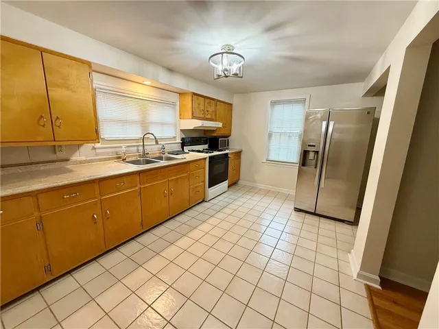 $950 | 1359 Johnston Avenue, Unit 2, Kittanning, PA 16201