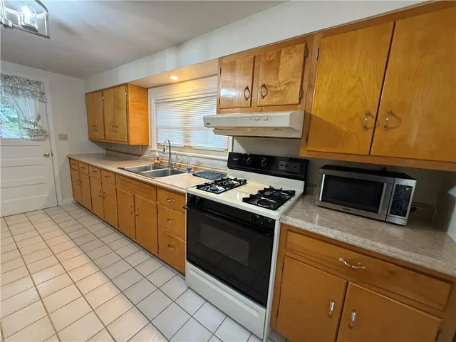 $950 | 1359 Johnston Avenue, Unit 2, Kittanning, PA 16201