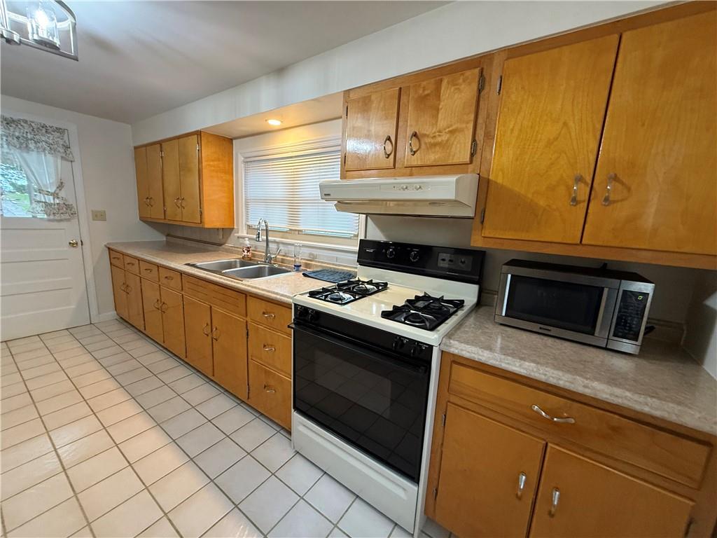 1359 Johnston Avenue, Unit 2 Kittanning, PA 16201 - Photo 4 of 19