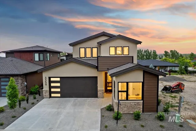 $999,900 | 3359 East Warm Springs Avenue, Boise, ID 83716