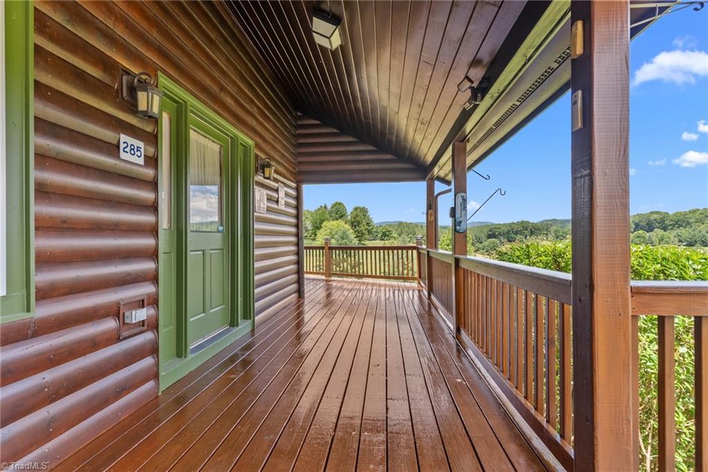 285 Black Bear Ridge Sparta, NC 28675 - Photo 4 of 35