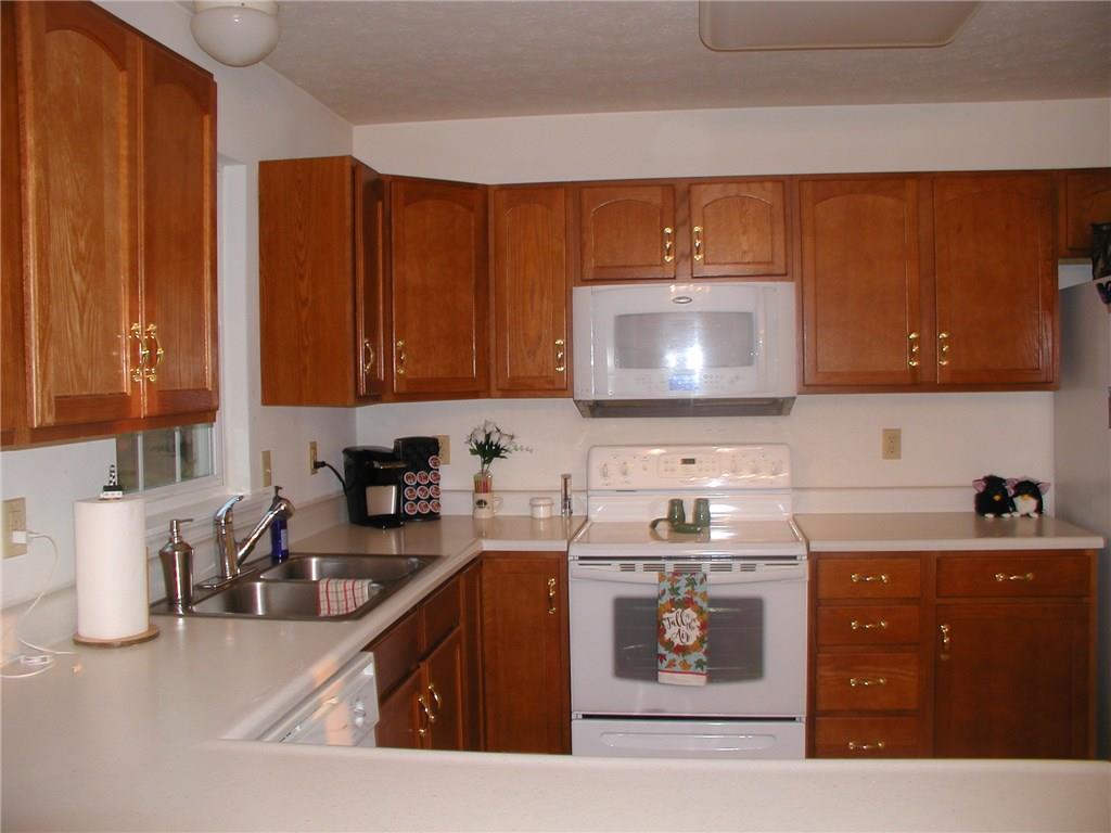 213 Claytonia Road Butler, PA 16001 - Photo 5 of 20