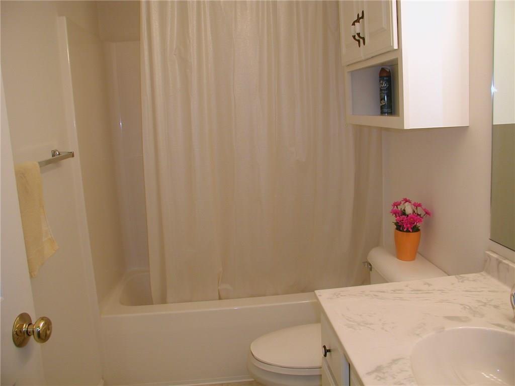 213 Claytonia Road Butler, PA 16001 - Photo 10 of 20