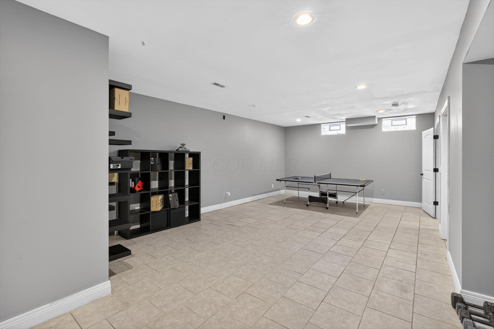 3951 Clotts Road Columbus, OH 43230 - Photo 27 of 37 27 - Rec Room (2)