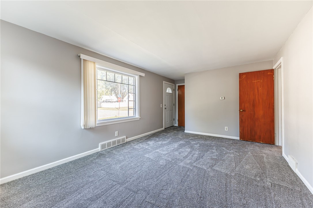 150 Crossfield Road Rochester, NY 14609 - Photo 4 of 23 Gallery Image 4