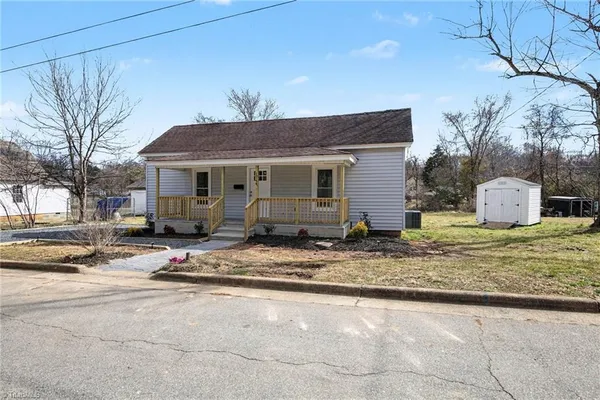 $1,200 | 1144 Front Street, Eden, NC 27288