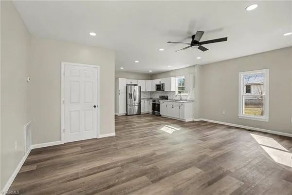 $1,200 | 1144 Front Street, Eden, NC 27288