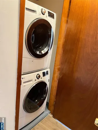 a close up view of a washer and dryer