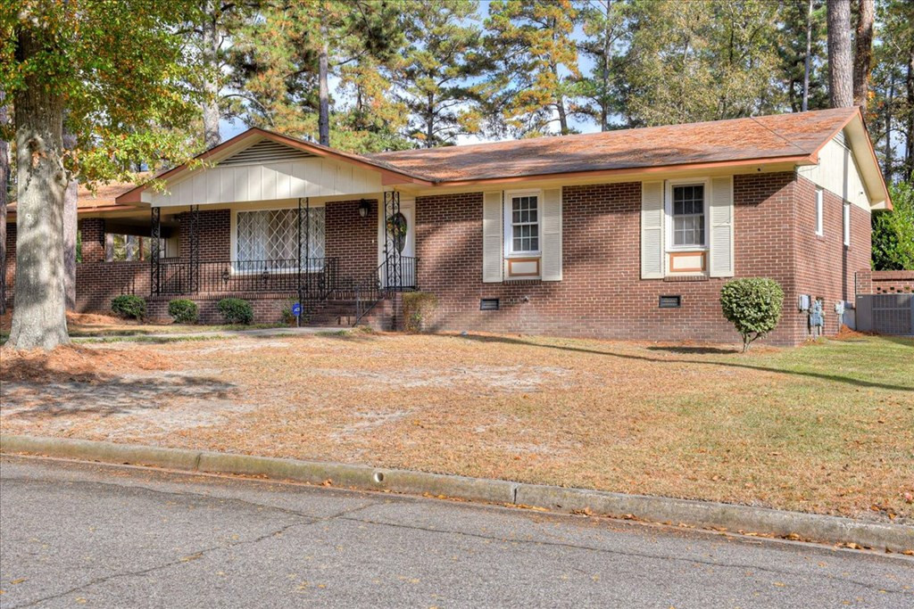 1904 Valley Spring Road Augusta, GA 30909 - Photo 3 of 27