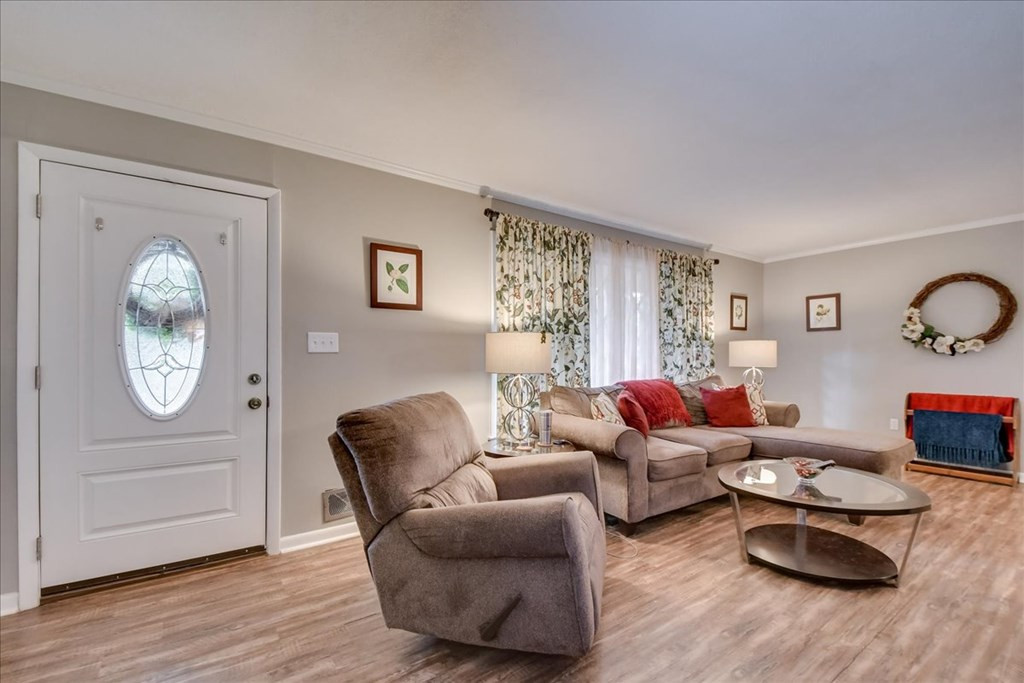 1904 Valley Spring Road Augusta, GA 30909 - Photo 5 of 27