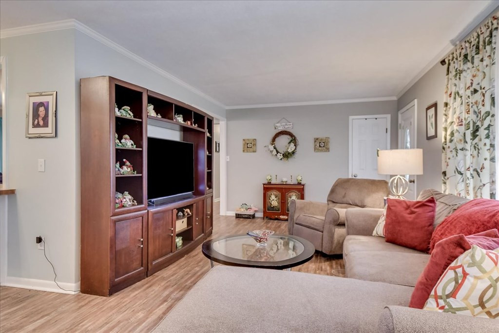 1904 Valley Spring Road Augusta, GA 30909 - Photo 8 of 27