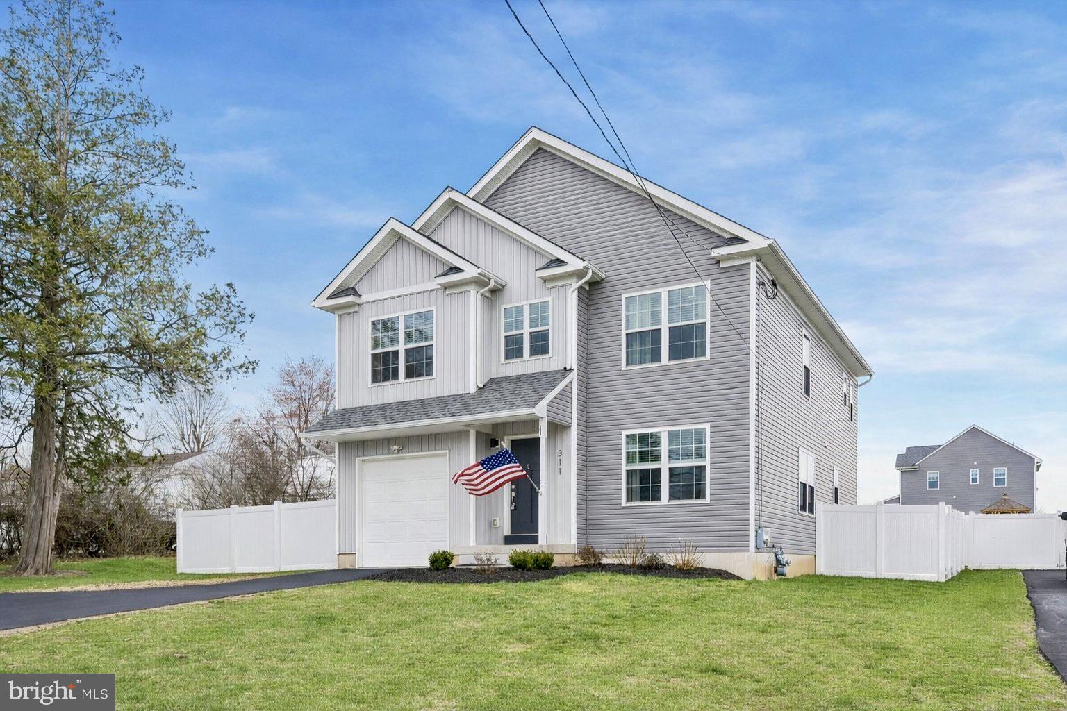 311 Brookhaven Road Brookhaven, PA 19015 - Photo 2 of 25