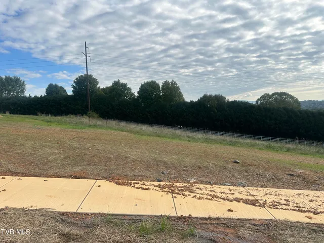 $125,000 | 70 Glaze Farm Way, Unit 40, Johnson City, TN 37601