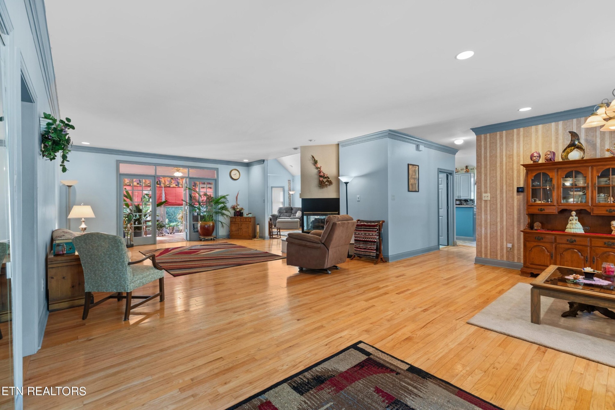 1317 Wendover Road Knoxville, TN 37932 - Photo 15 of 48