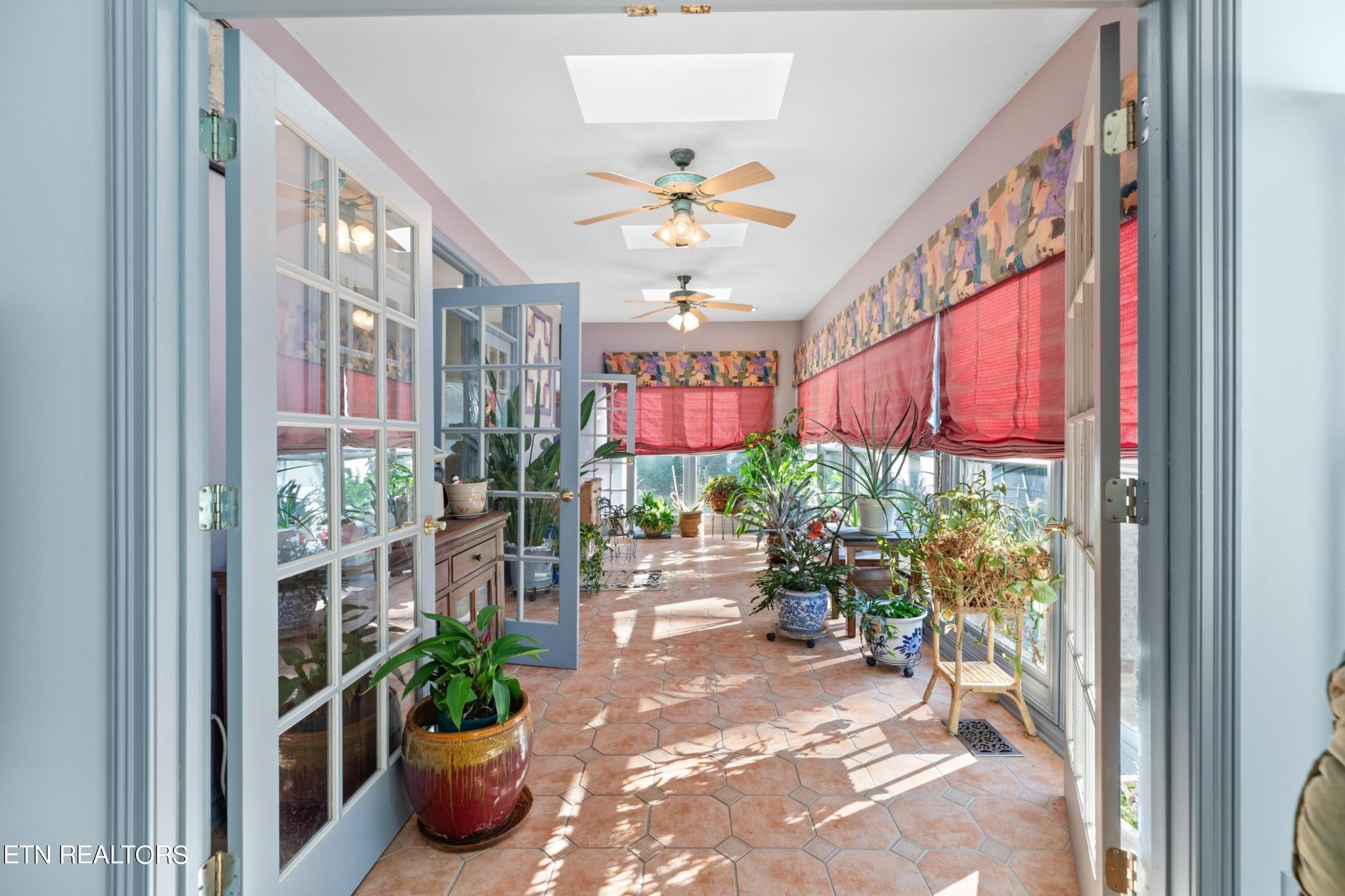 1317 Wendover Road Knoxville, TN 37932 - Photo 22 of 48