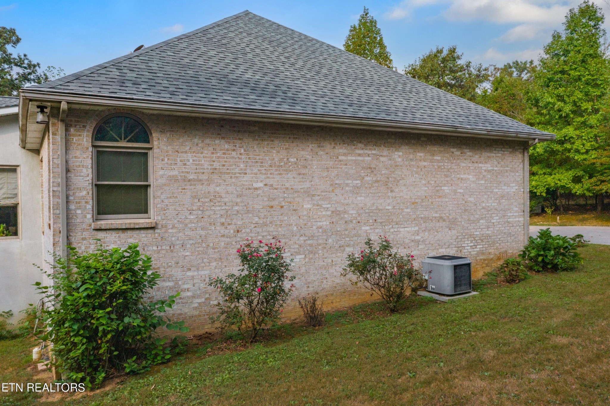 1317 Wendover Road Knoxville, TN 37932 - Photo 7 of 48