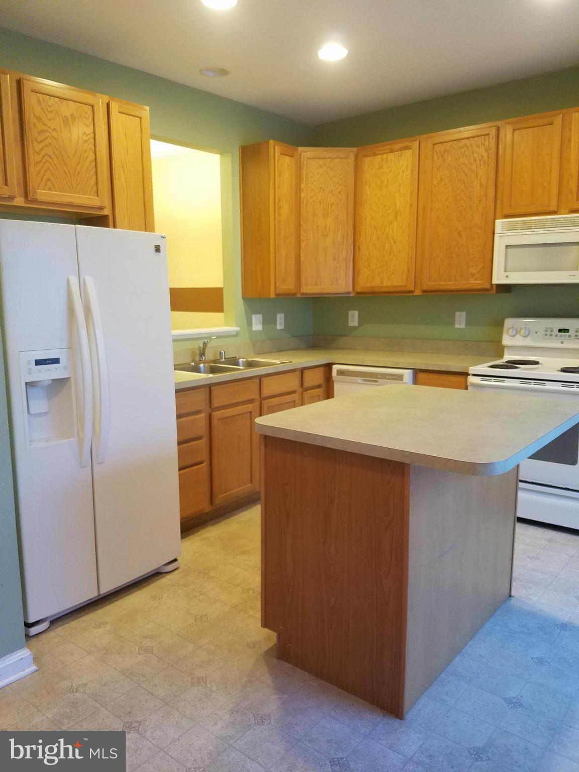 1702 Waltman Road Edgewood, MD 21040 - Photo 3 of 16 Kitchen