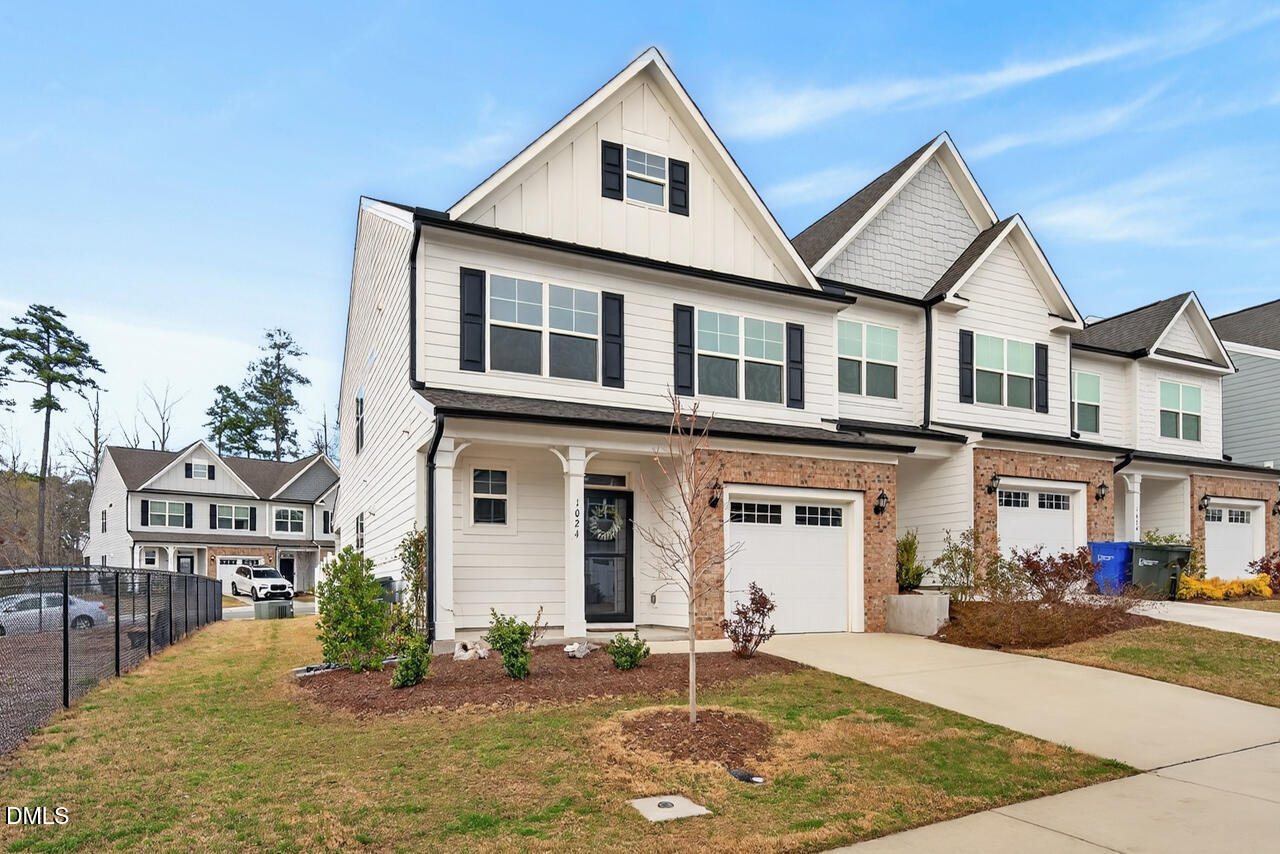 1024 Heartstone Way Durham, NC 27713 - Photo 2 of 50 02