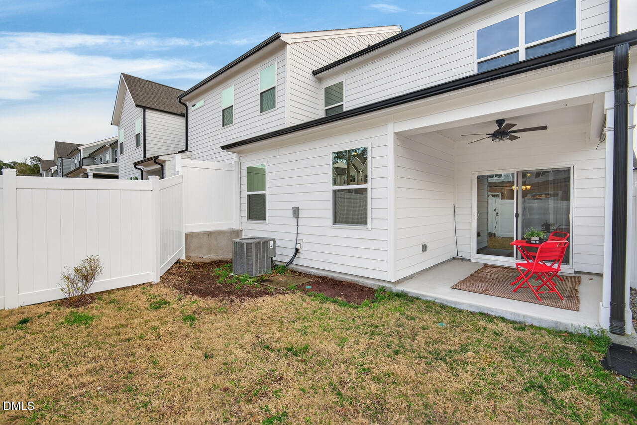 1024 Heartstone Way Durham, NC 27713 - Photo 23 of 50 23