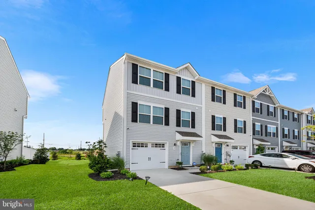 $2,850 | 26 L L Wendowski Street, Beverly, NJ 08010