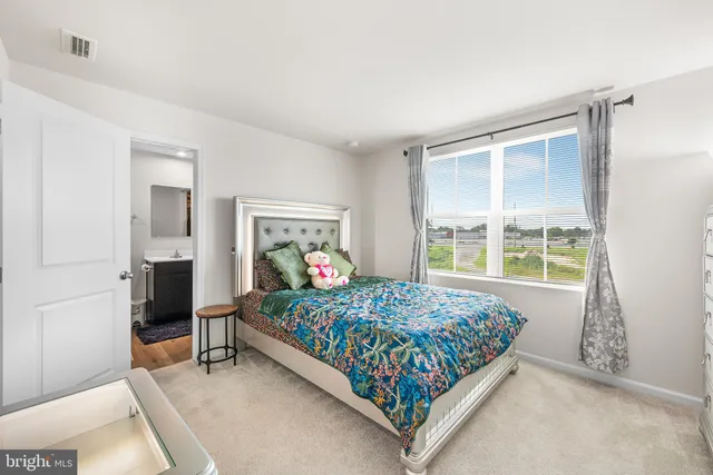 $2,850 | 26 L L Wendowski Street, Beverly, NJ 08010