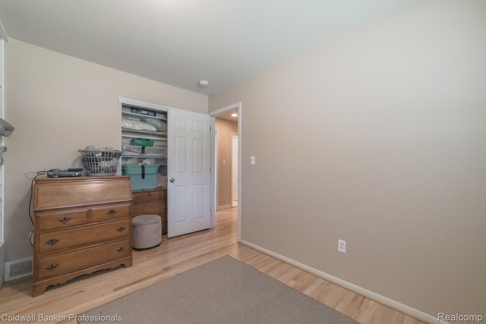 624 Hill Street Rochester, MI 48307 - Photo 24 of 49 624 Hill St-24.jpg