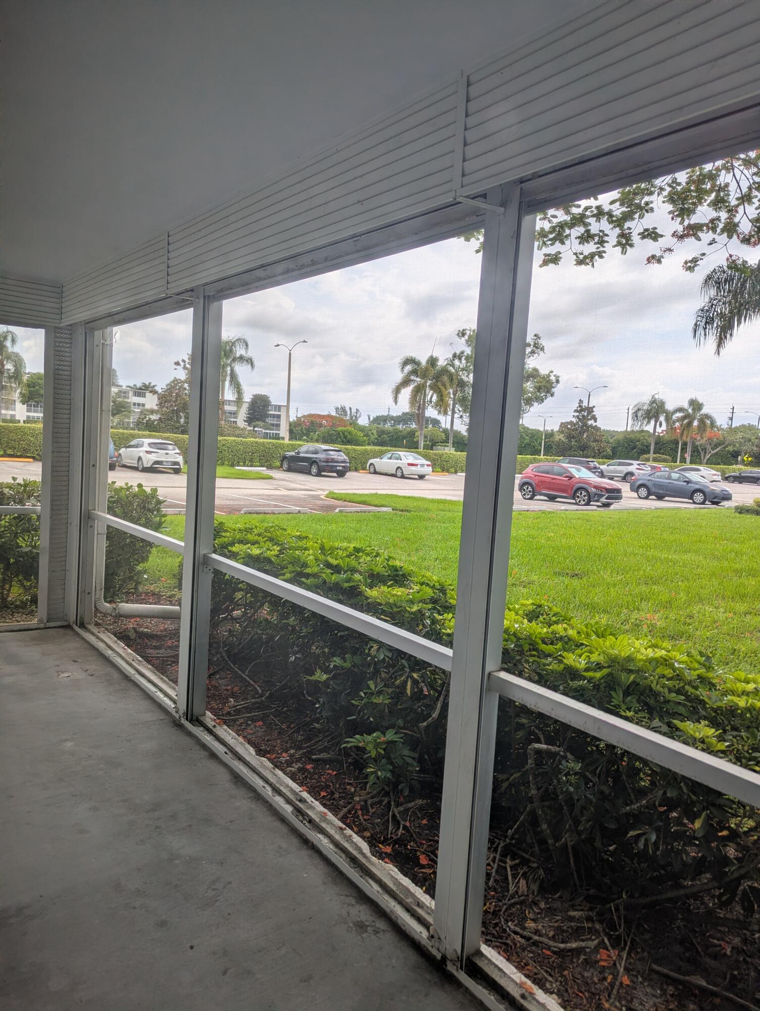 589 Fanshaw O, Unit 589 Boca Raton, FL 33434 - Photo 12 of 44 PXL_20260619_135518600.MP