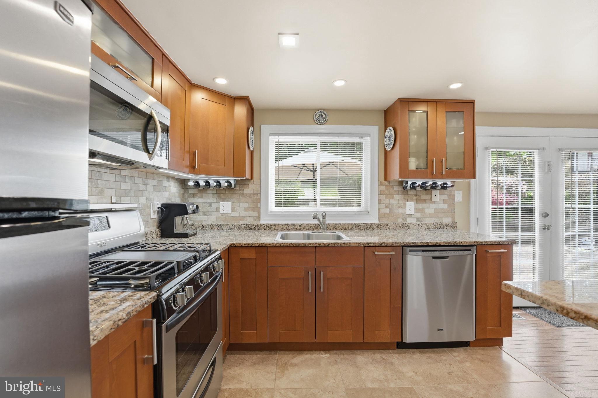 10929 Howland Drive Reston, VA 20191 - Photo 7 of 66
