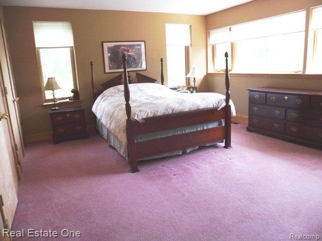 29203 Utley Road Farmington, MI 48334 - Photo 12 of 14 SPACIOUS MBR SUITE